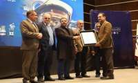 تقدیر از مدیرعامل شرکت شهرک‌های صنعتی فارس در مراسم بزرگداشت روز صنعت، معدن و صادرات استان فارس 