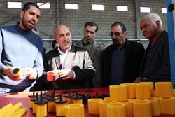 بهره برداري آزمايشي دو واحد صنعتي در شهرك صنعتي آباده/فتوحي :انعقاد قرارداد با 98سرمايه گذار در شهرك صنعتي آباده