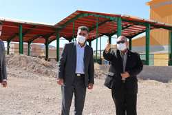 انعقاد 122قرارداد سرمايه گذاري در شهرك ها و نواحي صنعتي شهرستان اقليد/فراهم شدن بسترهاي لازم براي استقرار5هزار واحد صنعتي در شهرك هاي صنعتي اقليد/ به  واگذاري امور راهبري شهرك صنعتي  اقليد 1به صنعتگران 