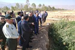 ضرورت ساماندهي وضعيت فاضلاب رودخانه جنارراهدار/لزوم برخورد اداره كل محيط زيست فارس با واحدهاي صنعتي متخلف كه عمليات پيش تصفيه انجام نمي دهند.