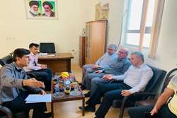 برگزاري جلسه با صنعتگران و اعضای هیئت مدیره شرکت خدماتی شهرک صنعتی لامرد به منظور بررسي مسايل و مشكلات