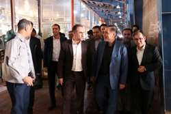 انعقاد ۱۳۴قرارداد با سرمایه گذاران در شهرک های صنعتی آباده /  آباده قطب صنعتی شمال فارس / بستر سازی برای واگذاری اراضی شهرک صنعتی ایزدخواست به طرح های انرژی خورشیدی 