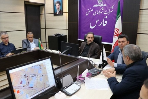 تعیین تکلیف ۹ پرونده در ششمین جلسه کمیته پایش شرکت شهرک‌های صنعتی فارس؛ برنهاد: اراضی صنعتی باید در خدمت تولید، سرمایه‌گذاری و اشتغال باشند؛ صیانت از اراضی صنعتی با تعیین تکلیف طرح‌های غیرفعال دنبال می‌شود
